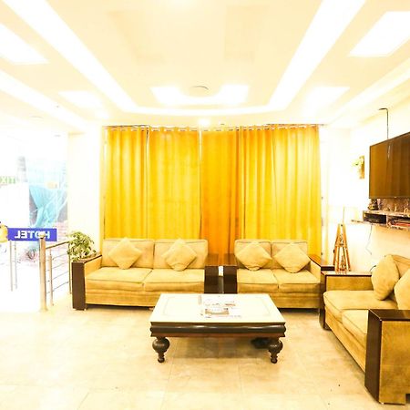 Hotel Aashiyana New Delhi Ngoại thất bức ảnh
