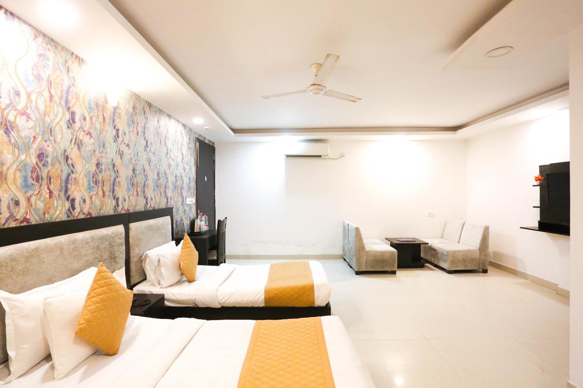 Hotel Aashiyana New Delhi Ngoại thất bức ảnh